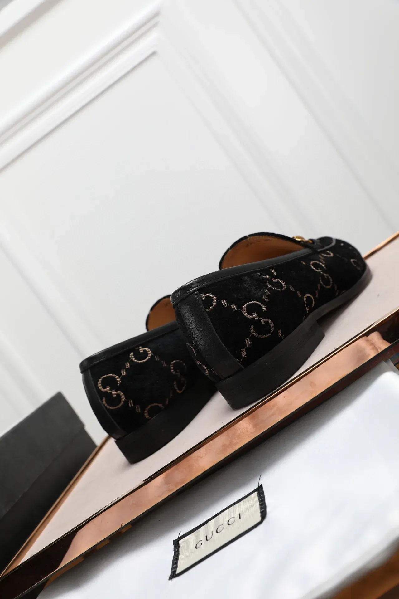 Gucci Mocassin Noir Or Velours Supérieur GG Monogram Print 2