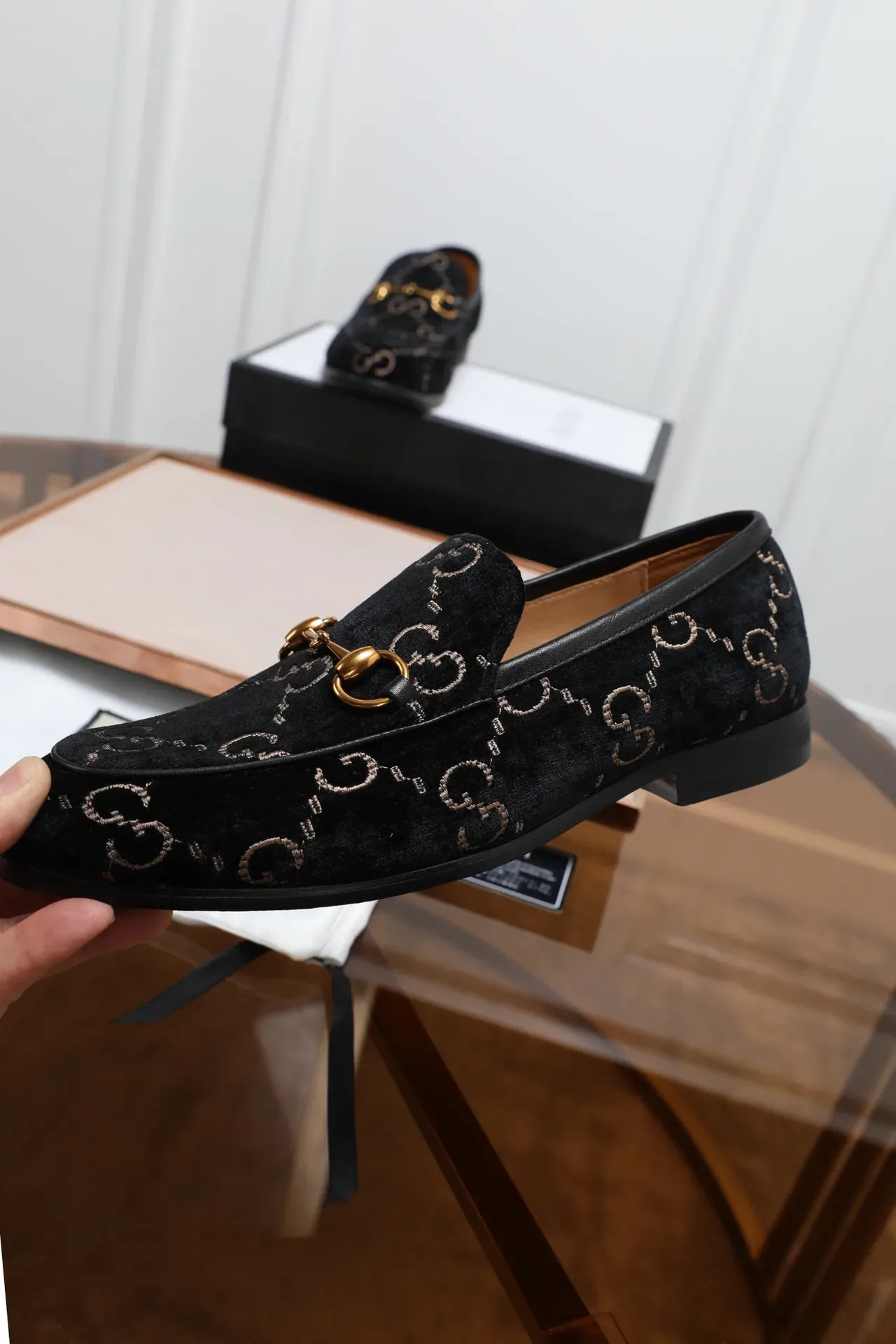 Gucci Mocassin Noir Or Velours Supérieur GG Monogram Print 6