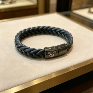 Gucci أسود رمادي جلد مضفر قفل مغناطيسي سوار