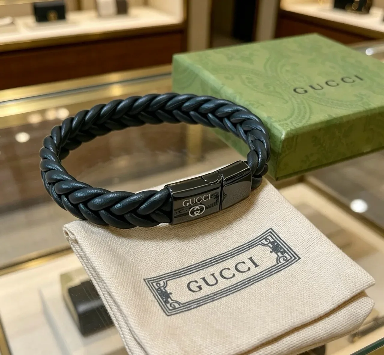 Gucci أسود رمادي جلد مضفر قفل مغناطيسي سوار 3