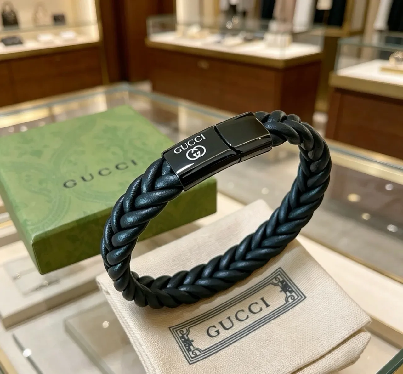 Gucci أسود رمادي جلد مضفر قفل مغناطيسي سوار 6