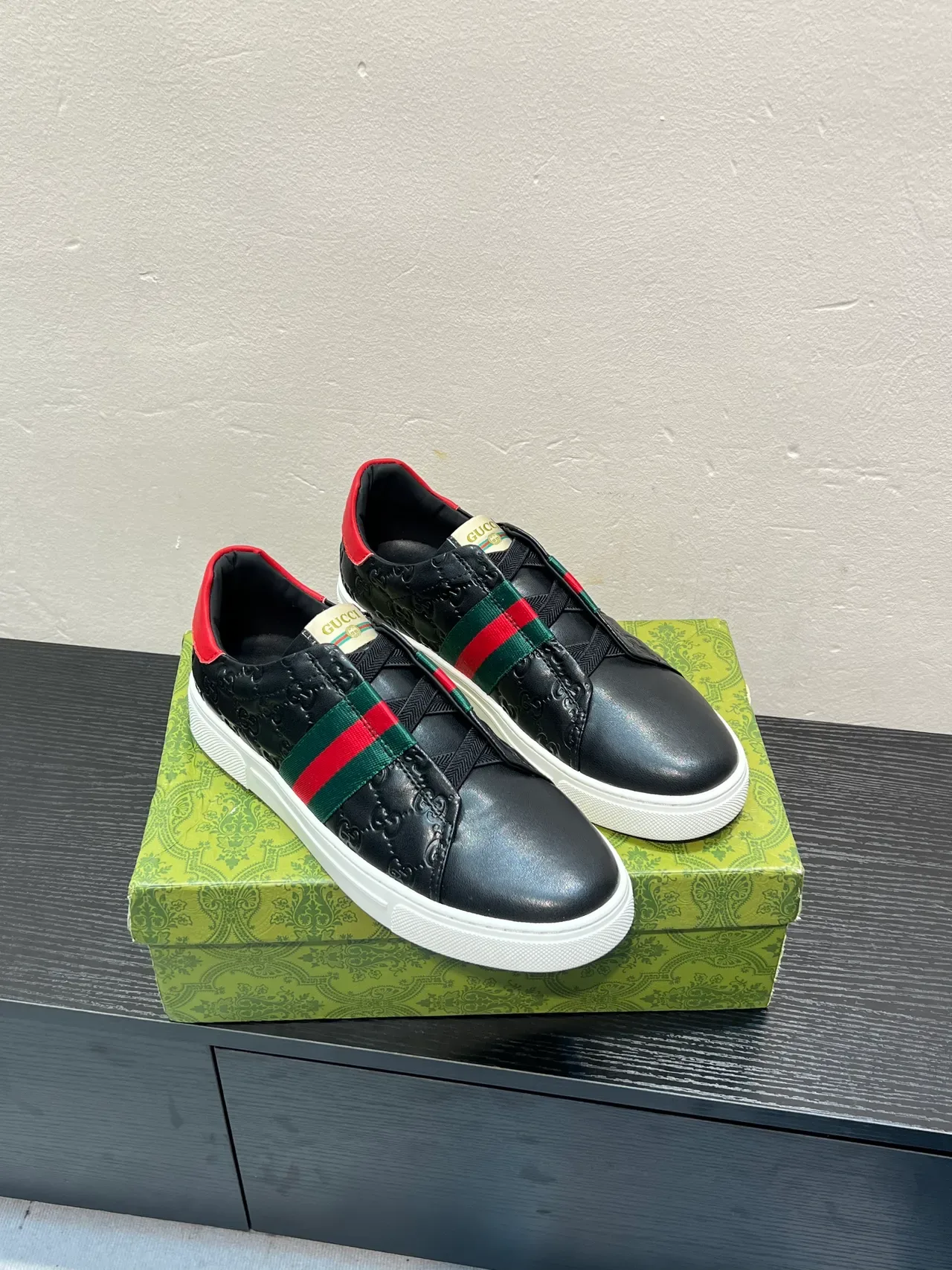 Gucci Black Red Embossed GG Leather Web Stripe Detail Lifestyle Sneakers 5