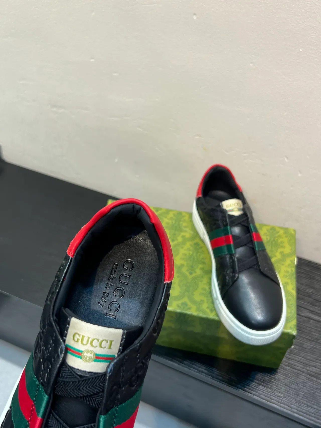 Gucci Black Red Embossed GG Leather Web Stripe Detail Lifestyle Sneakers 7