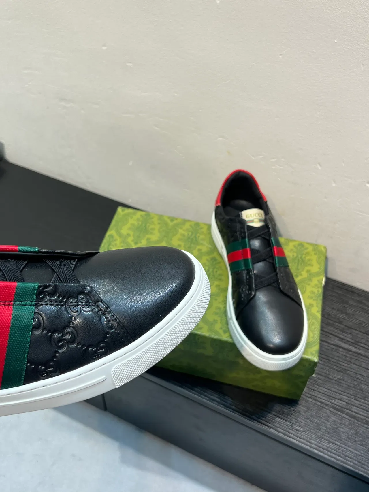 Gucci Black Red Embossed GG Leather Web Stripe Detail Lifestyle Sneakers 8