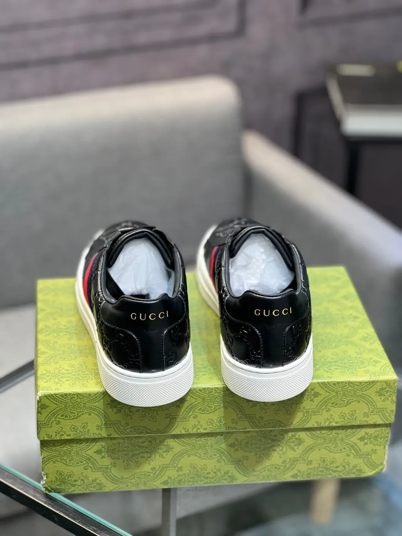 Gucci Noir et Rouge GG-Embossed Cuir Détail Rayures Web Sneakers Lifestyle 8