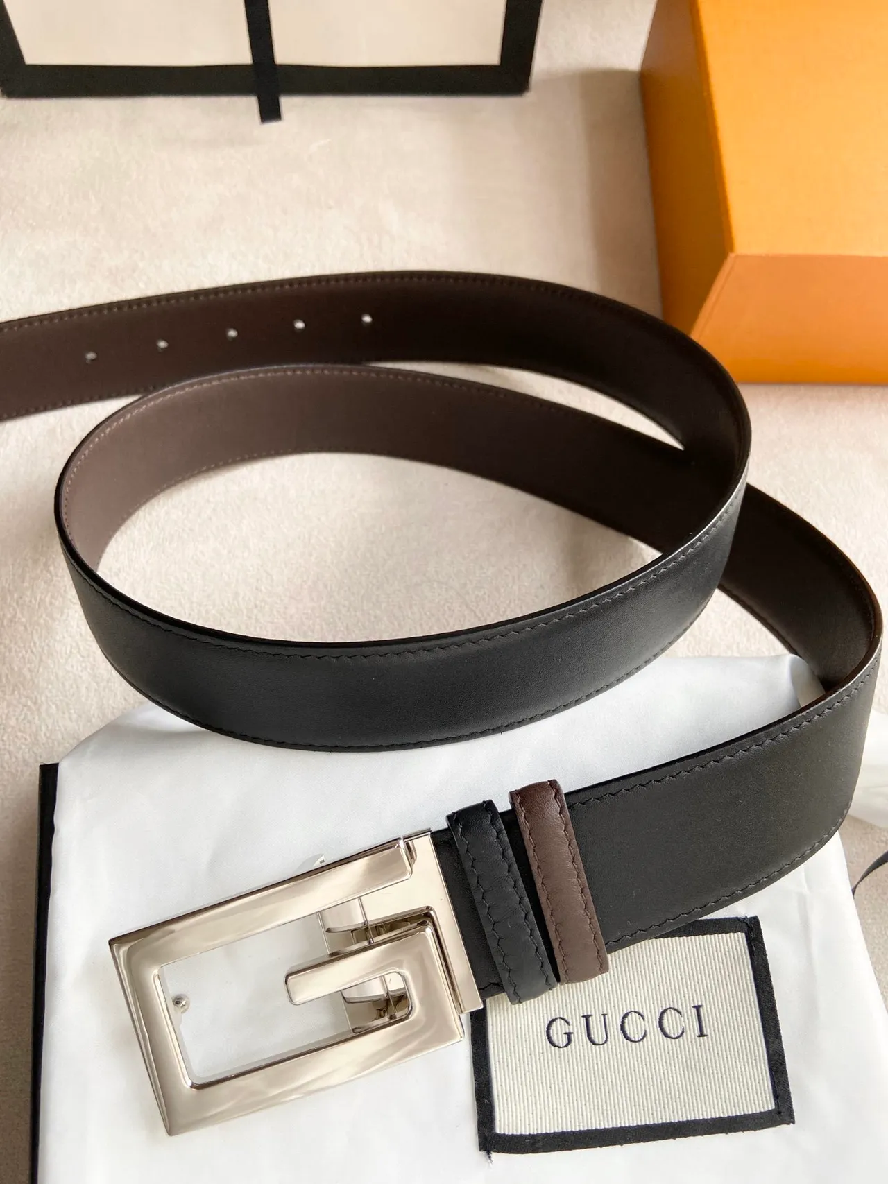 Gucci Black Silver Smooth Interlocking G Buckle Leather Belt 2