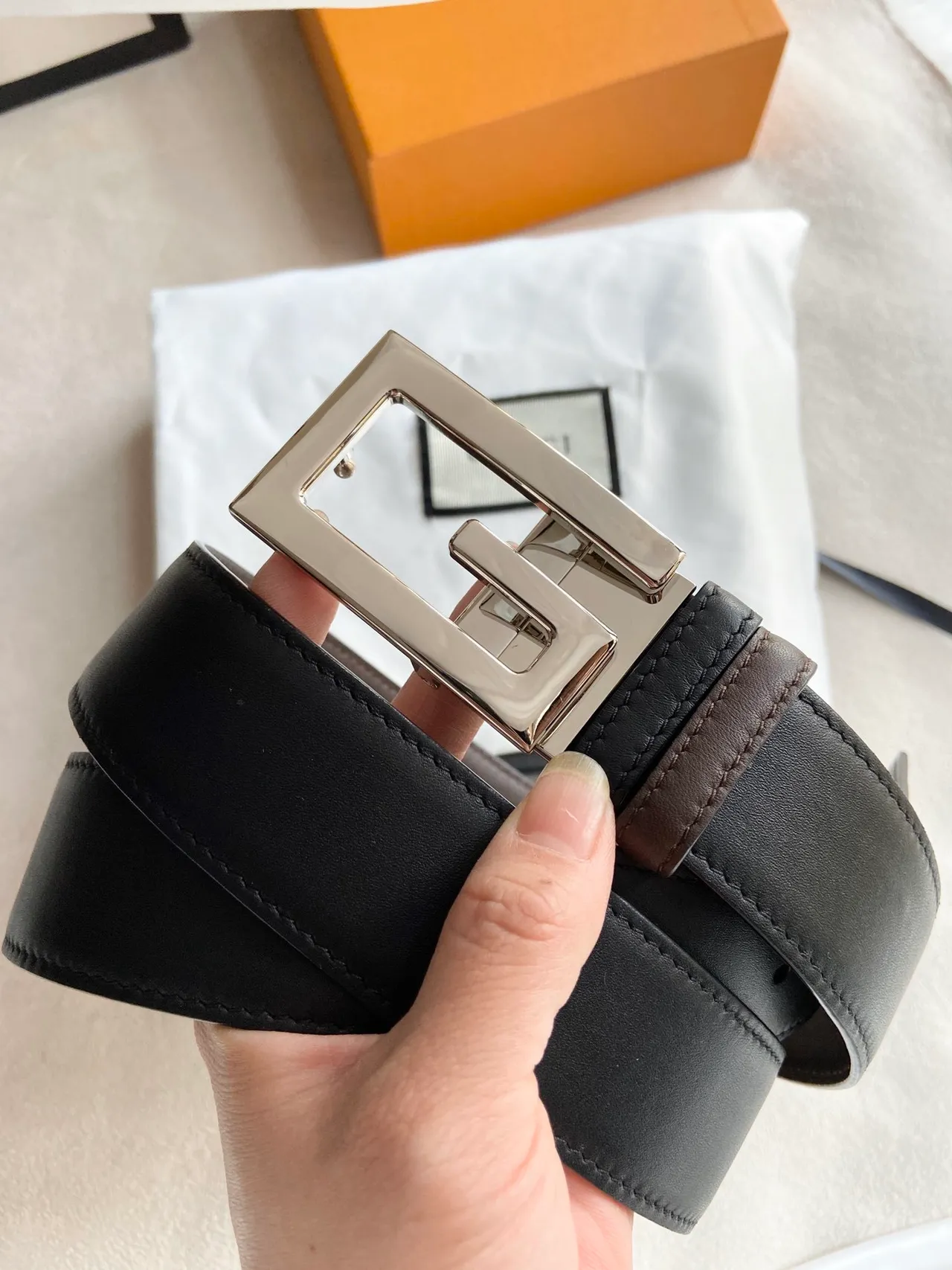 Gucci Black Silver Smooth Interlocking G Buckle Leather Belt 7