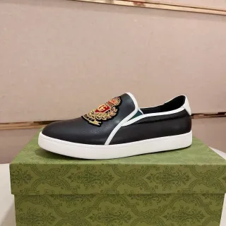 Gucci Black White Slip-On Construction Embroidered Heraldic Crest Lifestyle Sneakers