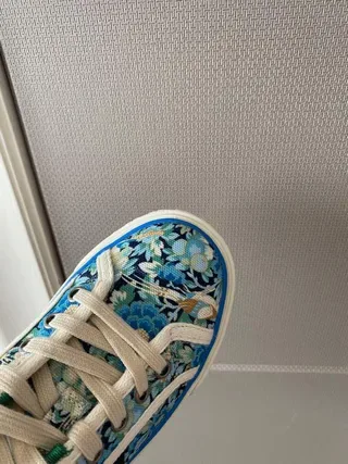 Gucci Blue White Floral-Print Canvas Low-Top Lace-Up Lifestyle Sneakers 7