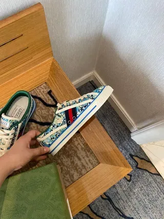Gucci Blue White Floral-Print Canvas Low-Top Lace-Up Lifestyle Sneakers 9
