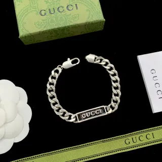 Gucci Pulseira Corrente Curb Grossa Placa Logo