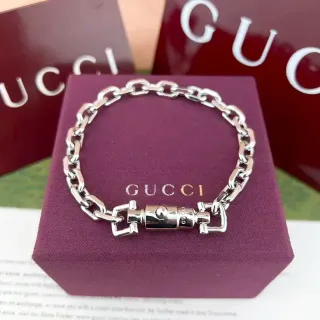 Gucci Chunky Curb Chain Silver Bracelet