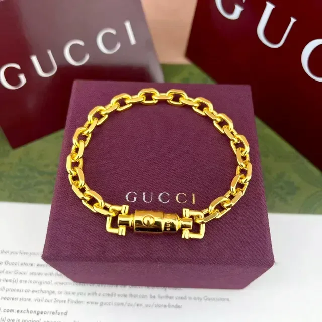 Gucci Chunky Curb Chain Silver Bracelet 5