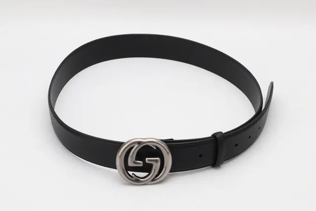 Cinto Gucci Double G de couro preto peletizado 4