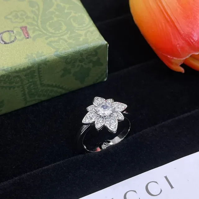 Gucci Flora Floral Pavé Interlocking G Ring 3