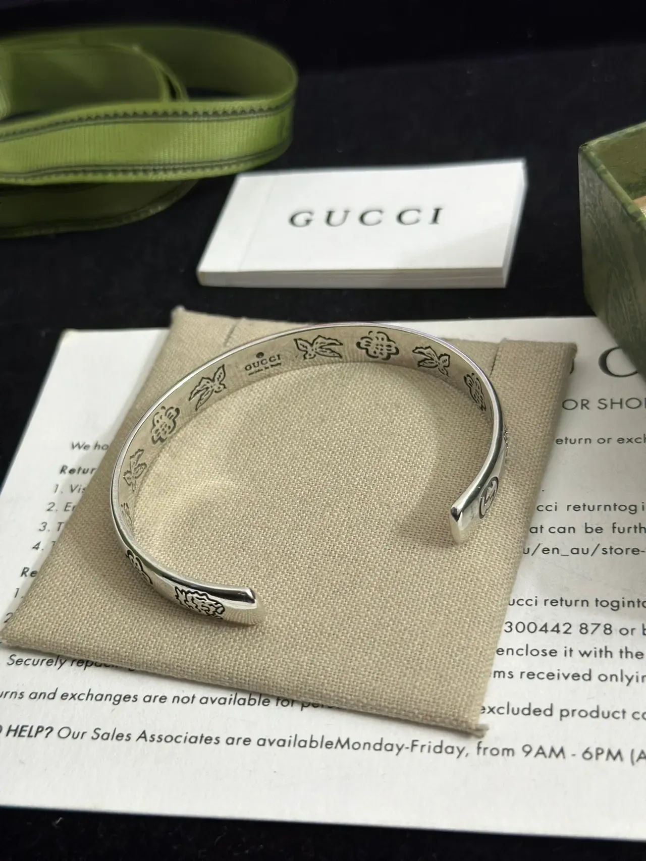 Gucci For Love Engraved Floral Cuff Bracelets 8