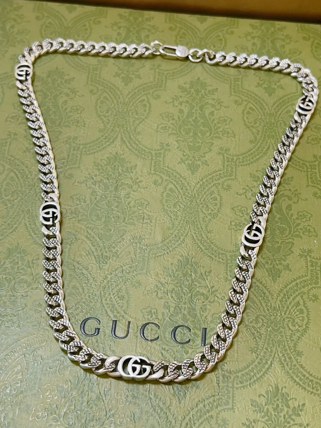 Gucci GG Chain Silver Black Curb-Link Interlocking Logo Medallions Necklace 6