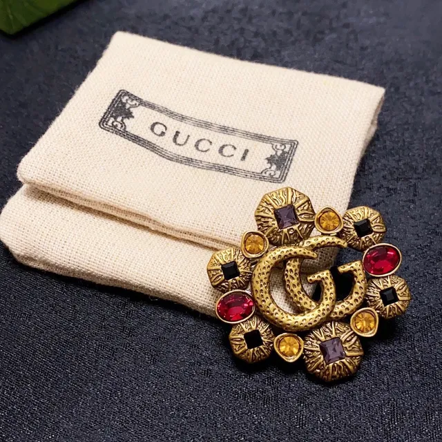 Gucci GG Logo Broche Floral Multigema 4