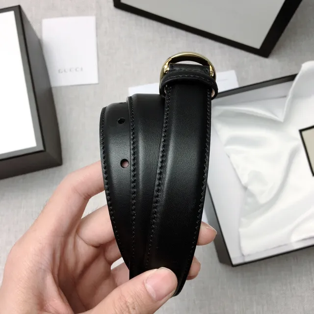 Gucci GG Marmont Black Gold Interlocking G Buckle Smooth Leather Belt 2