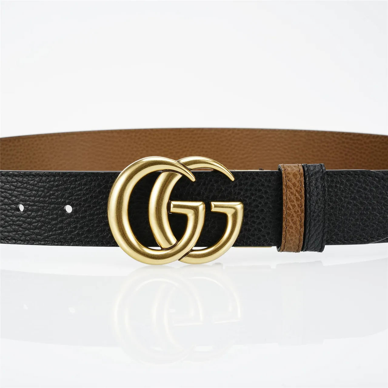 Gucci GG Marmont काले सोने के दानेदार Interlocking G बकले चमड़े की बेल्ट 8