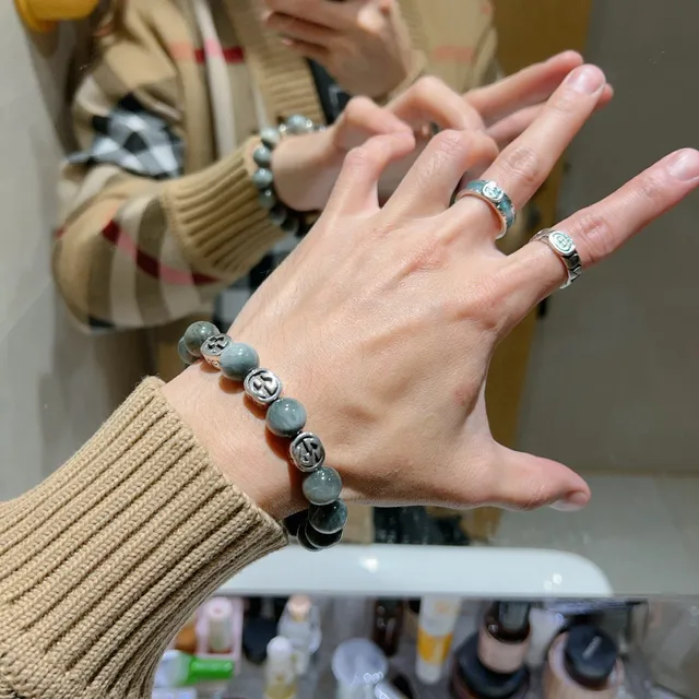 Gucci GG Marmont سوارة حجر ماربل أزرق فضي مرصعة بالخرز 5