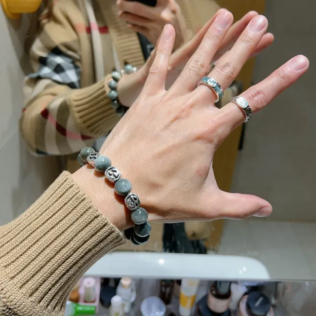 Gucci GG Marmont سوارة حجر ماربل أزرق فضي مرصعة بالخرز 8