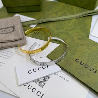 Gucci GG Marmont Pulseras Grabadas en Oro y Plata de Tono