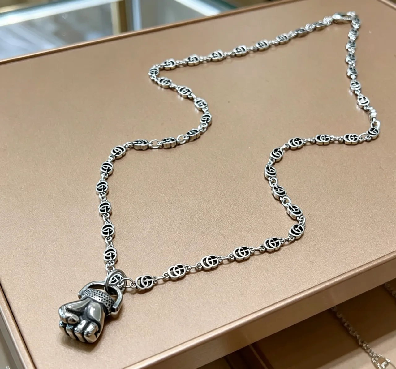 Gucci GG Marmont Fist Pendant Silver-Tone Necklace 7