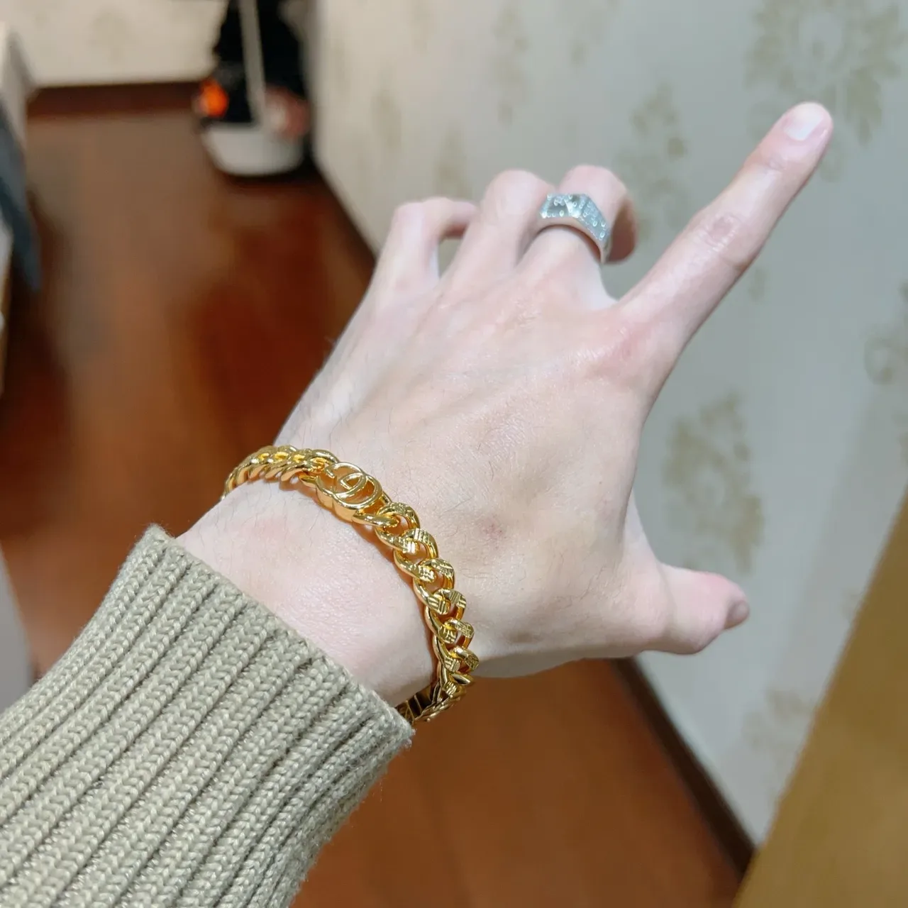 Gucci GG Marmont Gold Chunky Curb-Link Chain Interlocking Double-G Motifs Bracelet 4