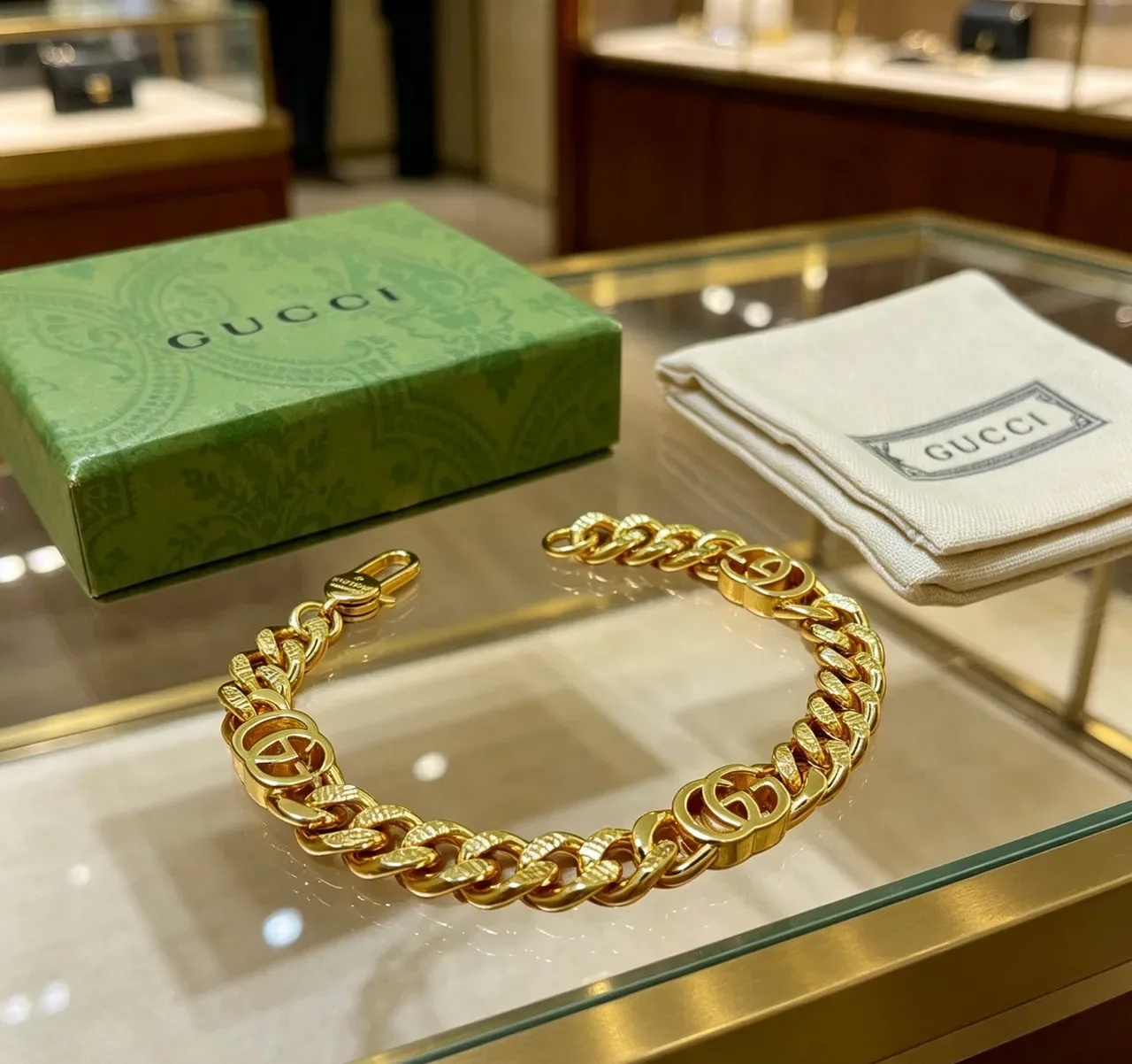 Gucci GG Marmont Gold Chunky Curb-Link Chain Interlocking Double-G Motifs Bracelet 6