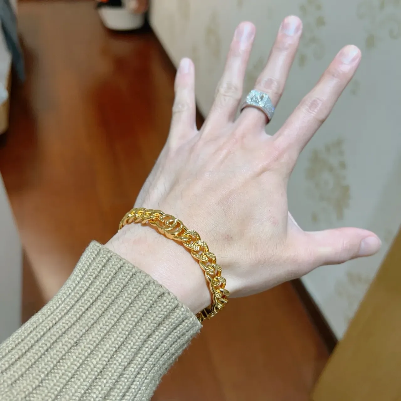 Gucci GG Marmont Gold Chunky Curb-Link Chain Interlocking Double-G Motifs Bracelet 8