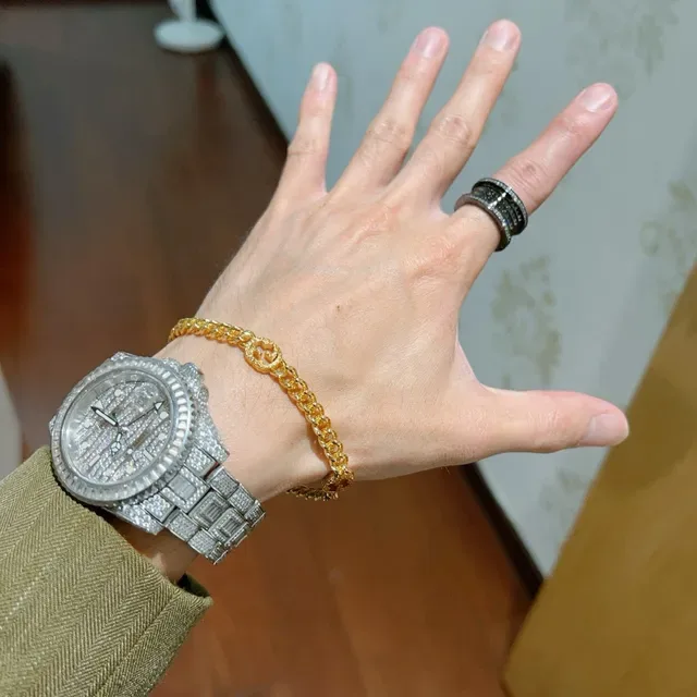 Gucci GG Marmont Gold Chunky Curb-Link Chain Interlocking G Logo Medallions Bracelet 8