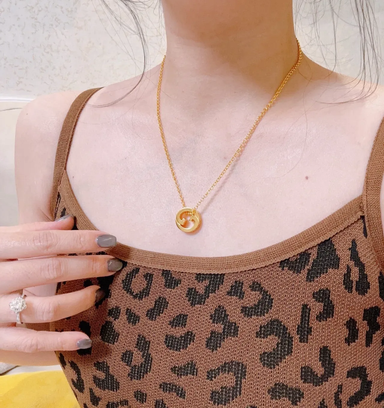 Gucci GG Marmont Gold White Chain Interlocking G Pendant Necklace 8