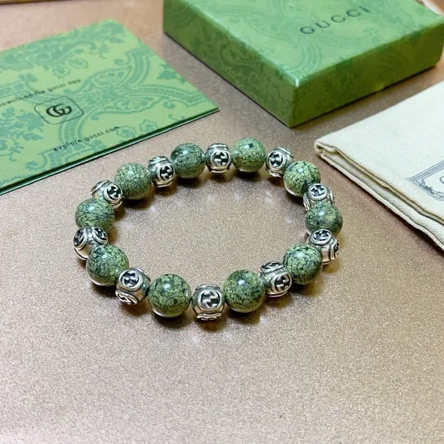 Bracelet Gucci GG Marmont Vert Argent Perles Interlocking G Charms 4