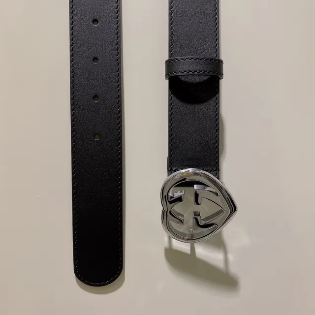 Gucci GG Marmont Heart Buckle Black Leather Belt 2