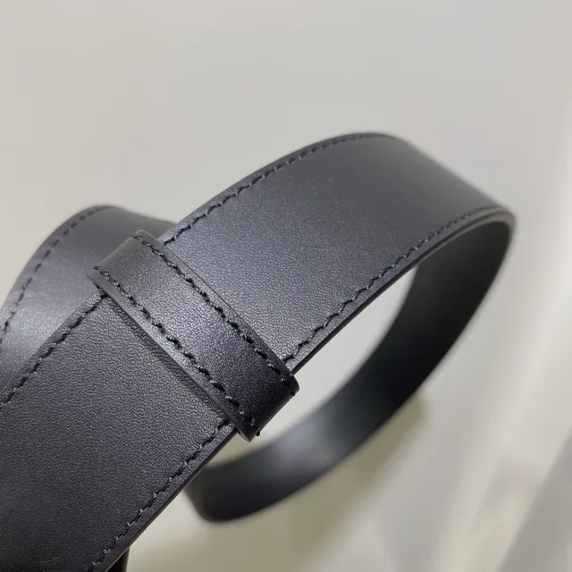 Gucci GG Marmont Heart Buckle Black Leather Belt 4
