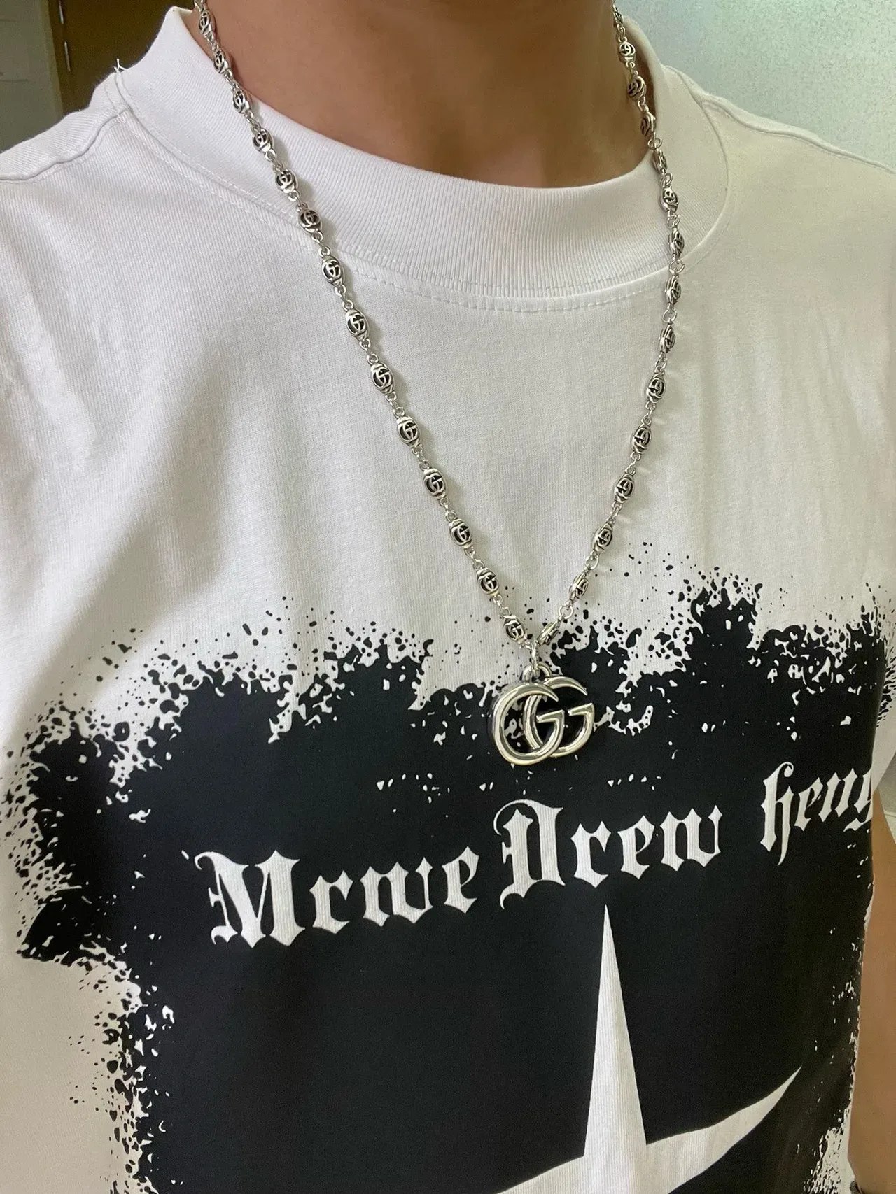 Gucci GG Marmont Interlocking G Pendant Silver-Tone Necklace 2