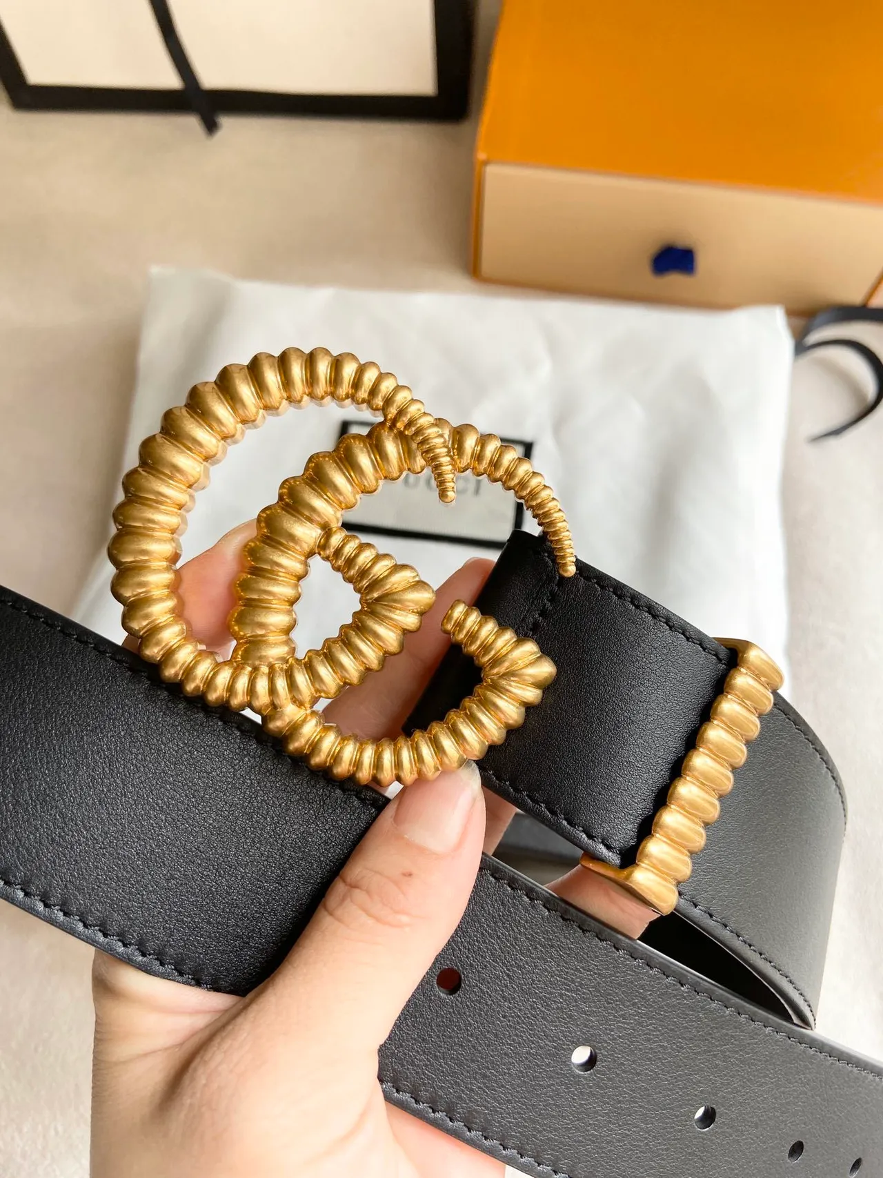 Gucci GG Marmont Texturé Doré Interlocking G Ceinture en Cuir Noir 7