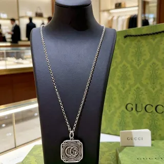 Gucci GG Marmont Collier Argent Noir Rectangulaire Pendentif