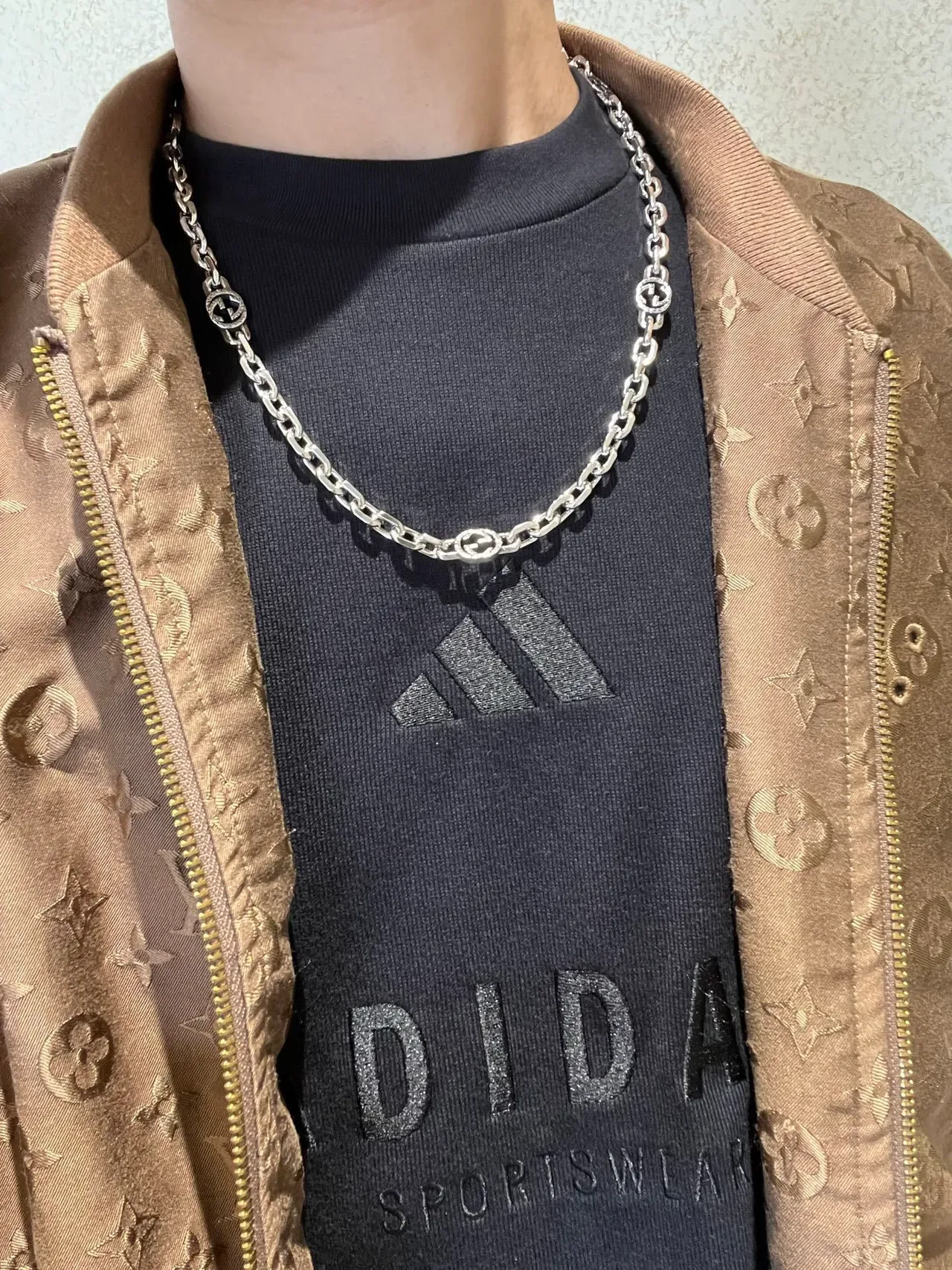 Gucci GG Marmont Silver Chain Interlocking Medallions Necklace 2