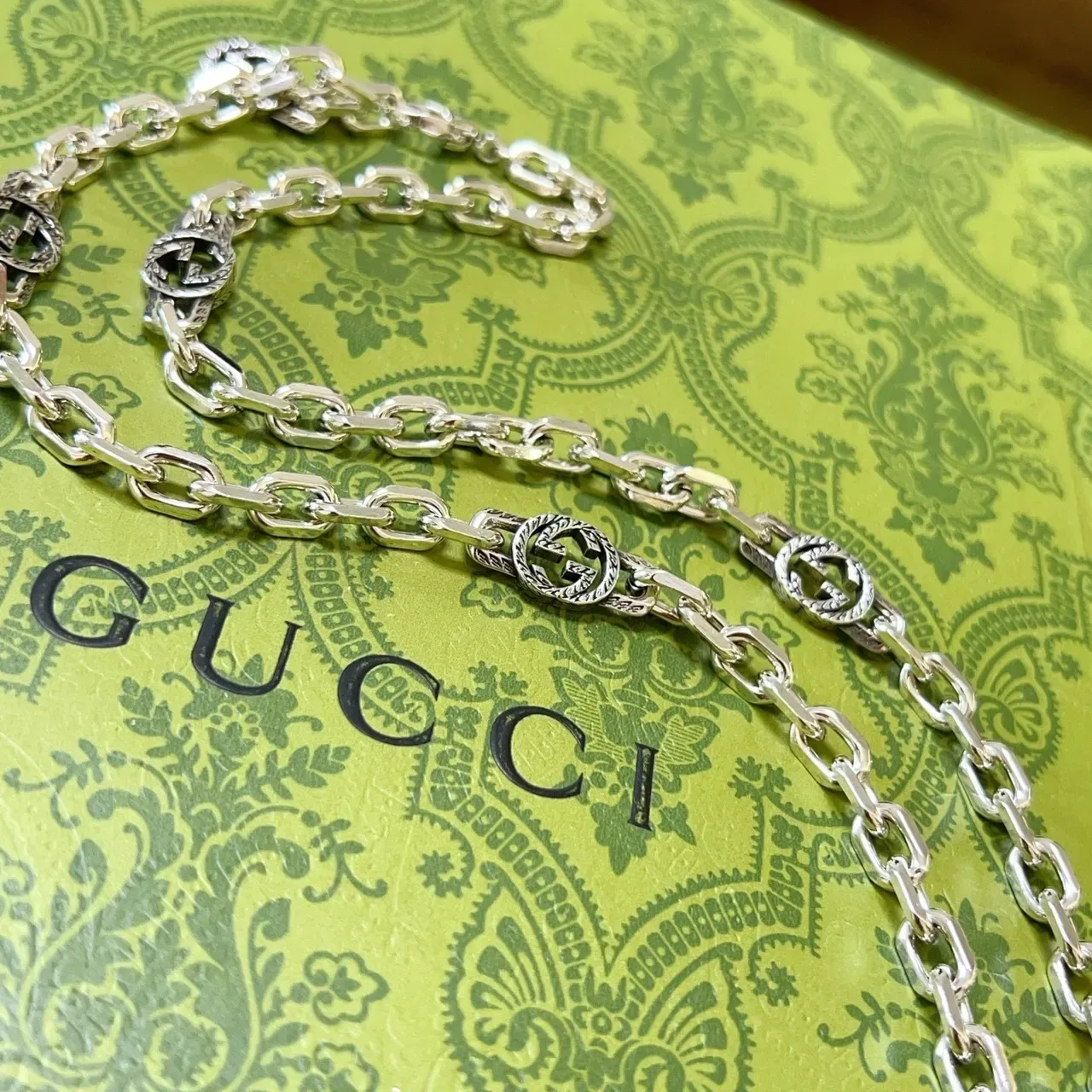 Gucci GG Marmont Silver Chain Interlocking Medallions Necklace 3