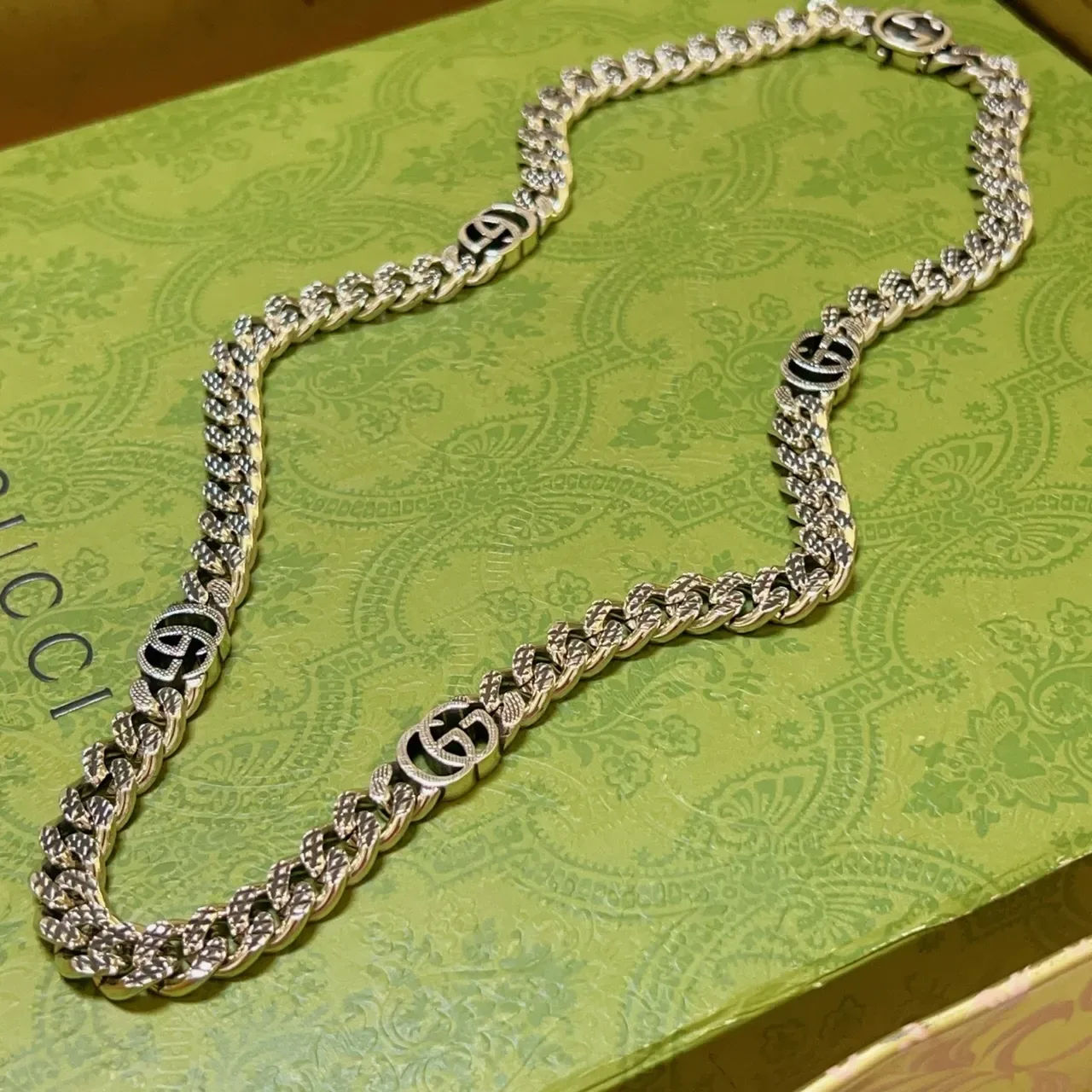 Gucci GG Marmont Silver Curb-Link Chain Interlocking G Logo Motifs Necklace 6
