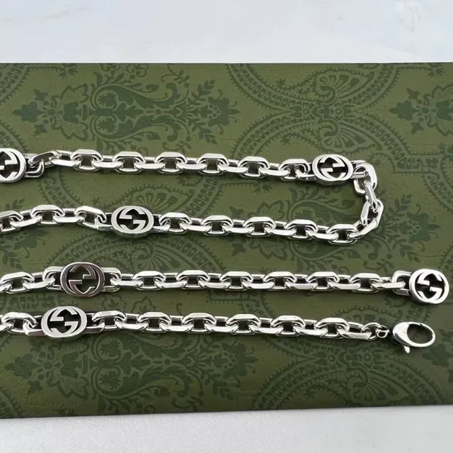 Gucci GG Marmont Prata Interlocking G Logo Links Metal Polido Colar 3