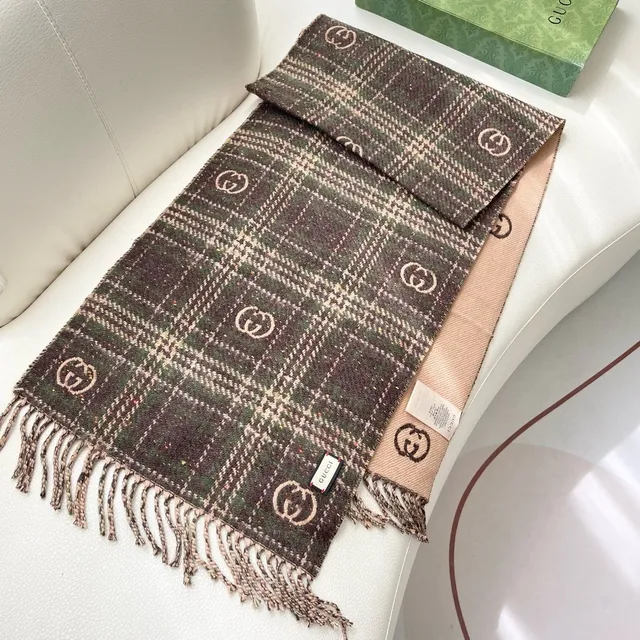 Gucci GG Monogram xadrez caxemira cachecol 7