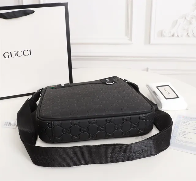 Gucci GG Supreme Messenger Sac Noir Vert Monogram Embossed Canvas Messenger Bag 3