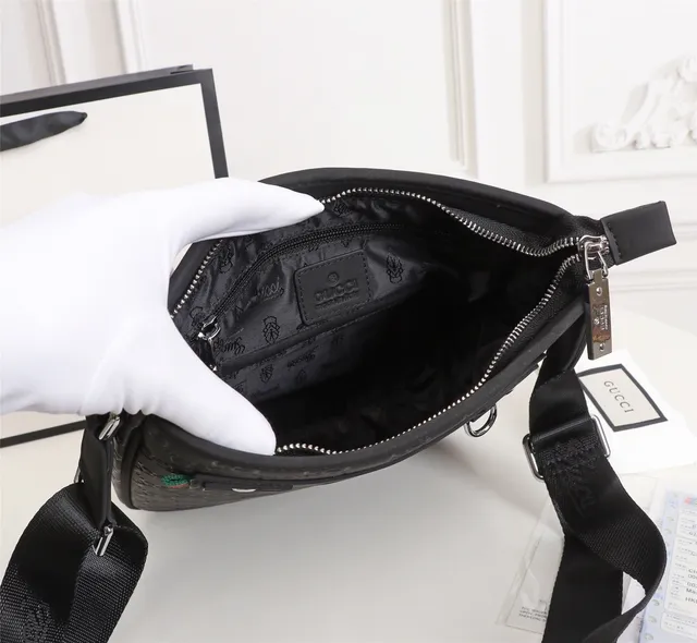 Gucci GG Supreme Messenger Sac Noir Vert Monogram Embossed Canvas Messenger Bag 4