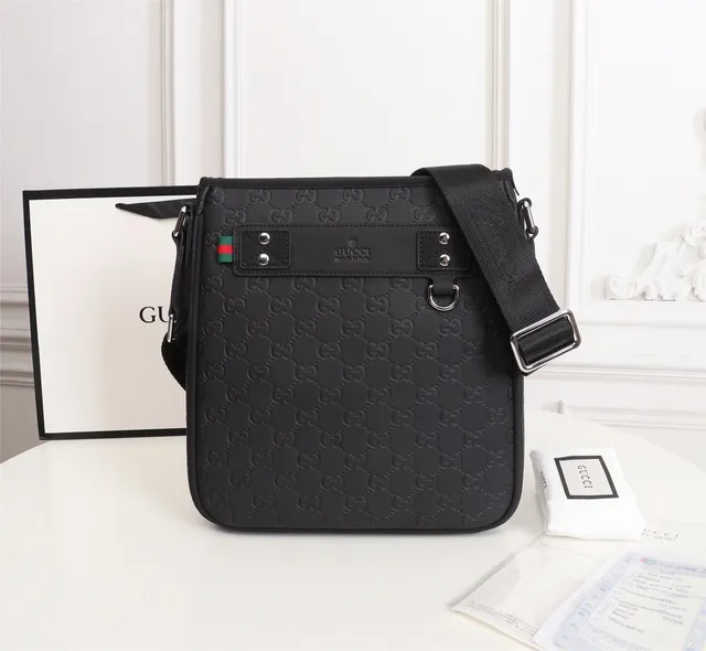 Gucci GG Supreme Messenger Sac Noir Vert Monogram Embossed Canvas Messenger Bag 5
