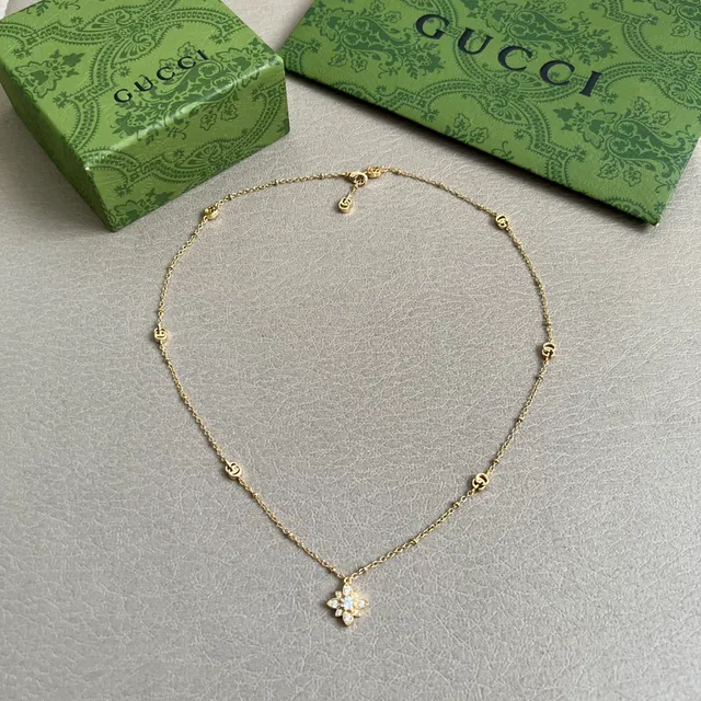 Gucci Gold White Chain Pavé Floral Pendant Necklace 3