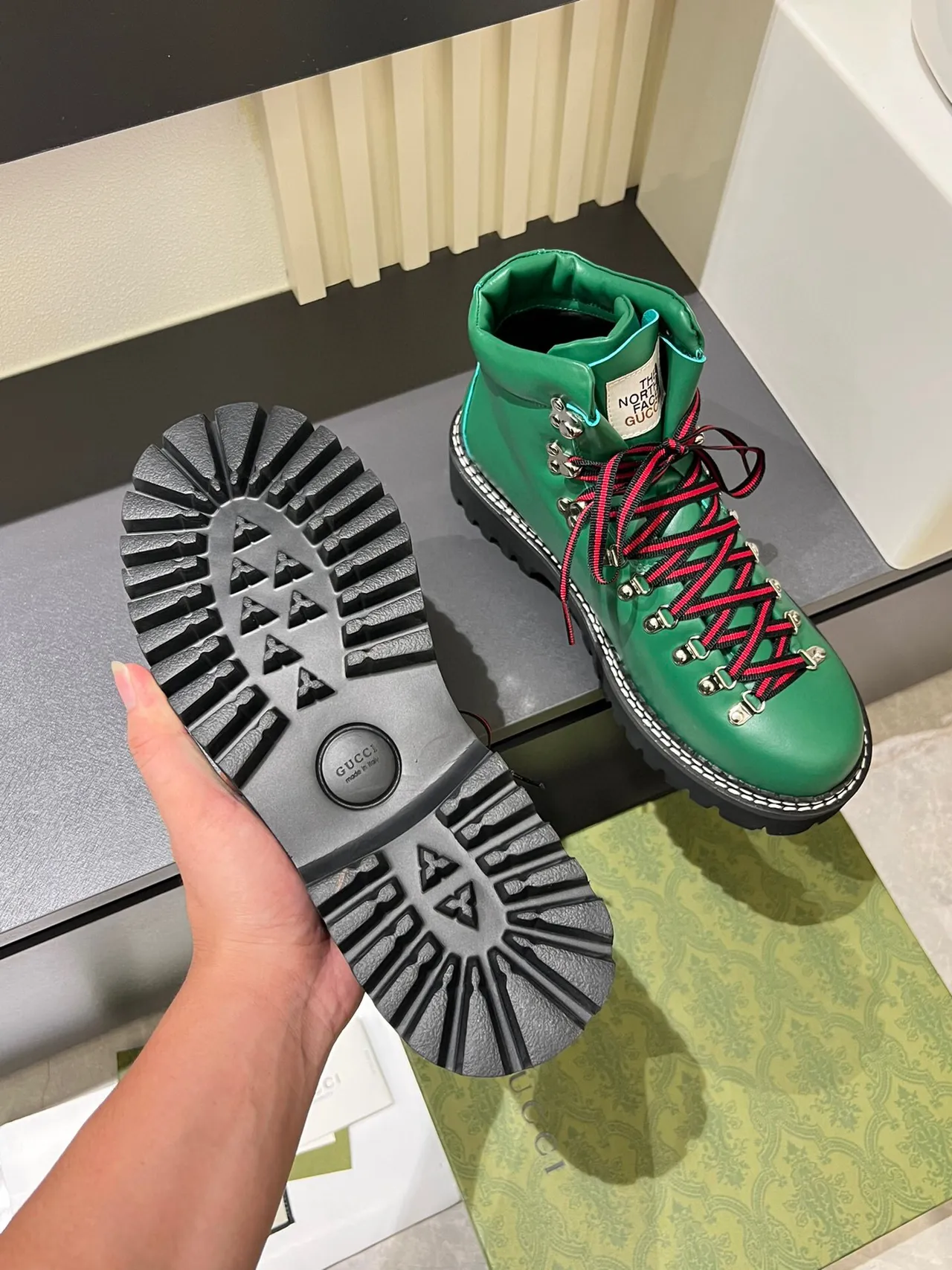 Gucci Green Red Leather Upper Striped Laces Hiking Boots 7