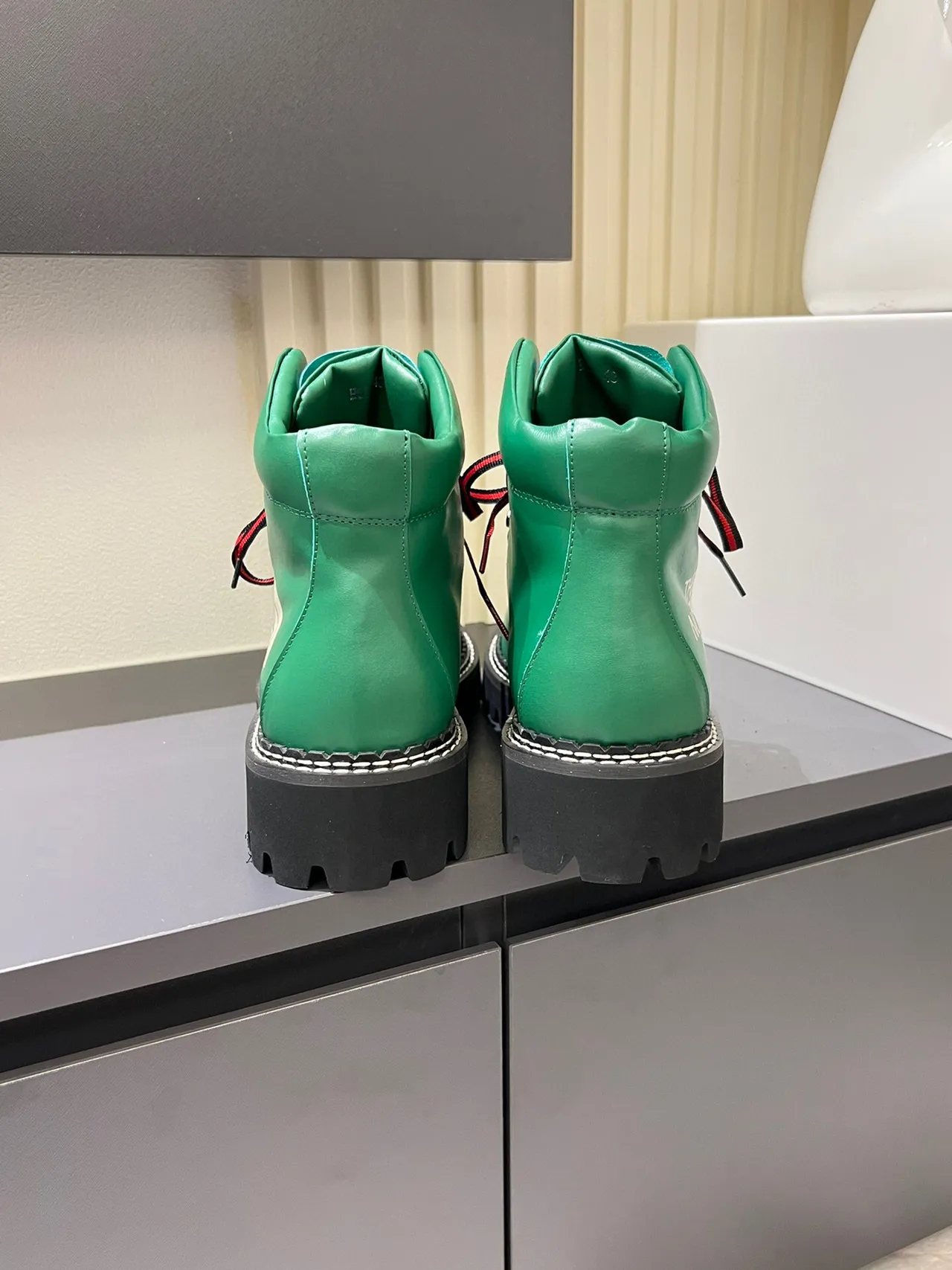 Gucci Green Red Leather Upper Striped Laces Hiking Boots 9